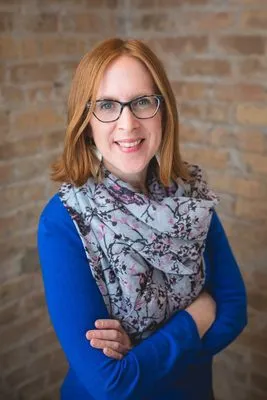 Performer headshot with natural setting